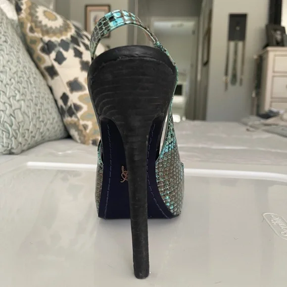 Rachel Roy snakeskin slingback pointed toe heels - Picture 7 of 9